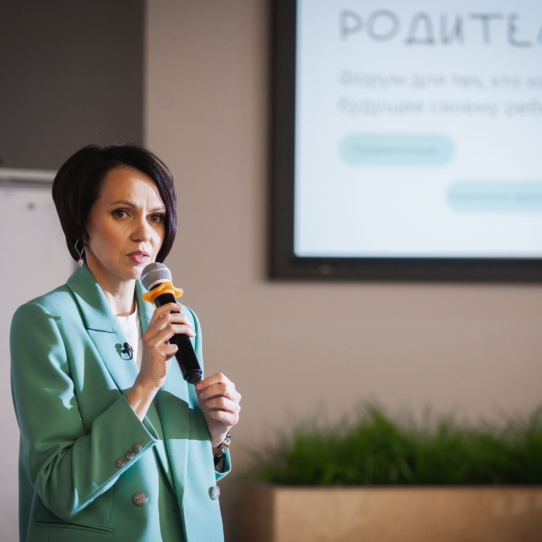 Наталья Бутакова, победительница проекта «Мама-предприниматель» 2019 года, развивает своё дело в сфере профориентации